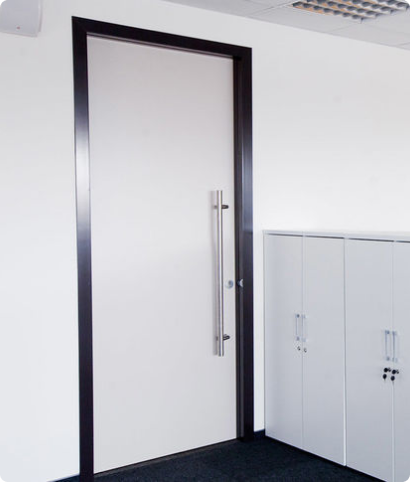 Ламинированные двери